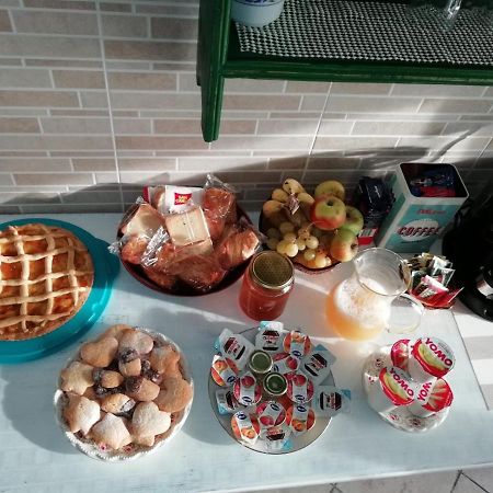 Bed and Breakfast Good Morning Shopping Serravalle Scrivia Exterior foto