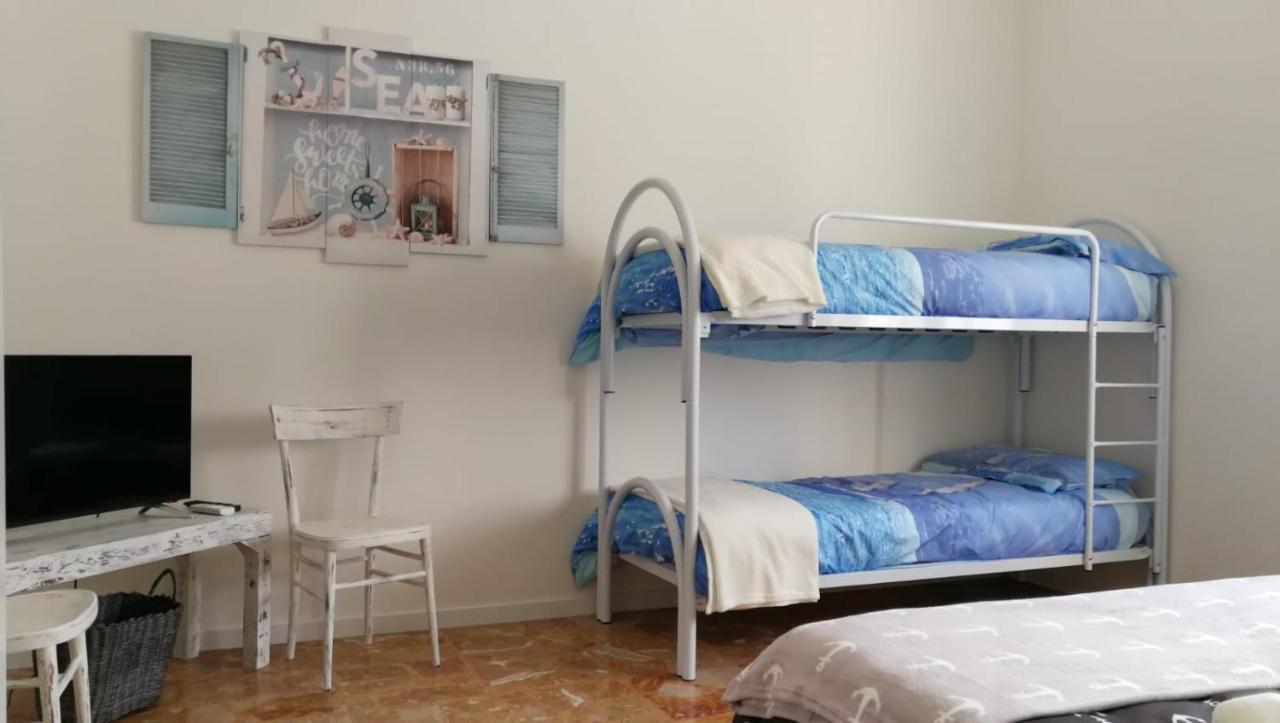 Bed and Breakfast Good Morning Shopping Serravalle Scrivia Exterior foto